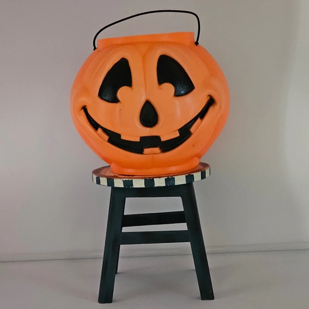 Rare Vintage Jack-O-Lantern Pumpkin Candy Bucket - Picture 2 of 6